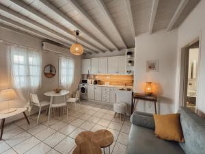 Cosy Home at Kalafatis beach - Cielo Homes