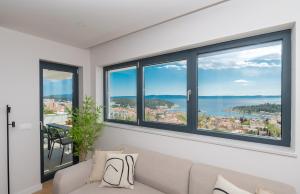 Luxury Apartment LA MAR Sea&City view