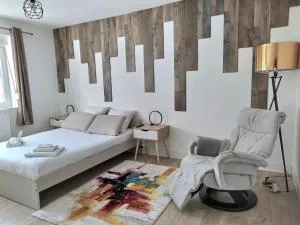 Ch privée 18m - Canapé - Netflix - Appart 120m - Semécourt