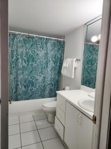 Two-Bedroom Apartment room in L&D Vacations Rentals