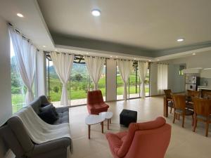 Casa Campestre Condominio El Tesoro Vía Termales de Santa Rosa de Cabal