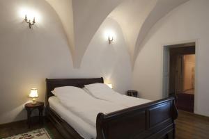 Green Door Apartment Sibiu Romania J2ski