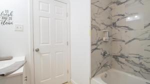 Vibrant Blue Luxury Apartment 2316