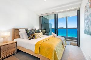 Jewel Broadbeach Luxury Apartment - CoastHM