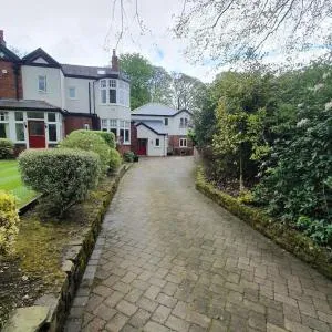ChurstonBnB, private flat within family home, Bolton - 霍里奇