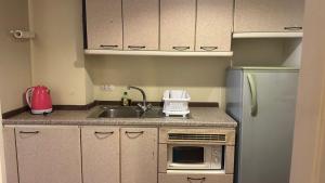 Omni Tower Nana Bangkok - Serviced Apartment on Sukhumvit Soi 4