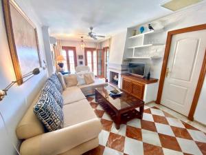 Luxury Puebla Aida with Golf & Sea View