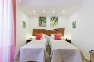 Mama Tita Rooms and Breakfast