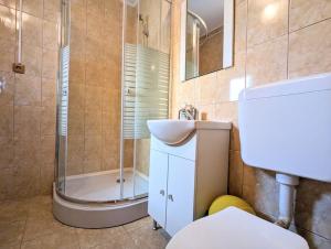 Honterus Studio - Black Church