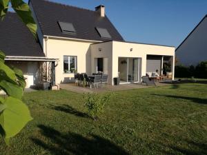 Maisons de vacances Maison dans quartier residentiel a cote de Caen : photos des chambres