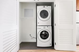 S Lake 1BR w Gym WD nr Whole Foods SEA-1