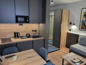 ANIMA Bela reka C121, Brzeće