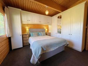 Beautiful Norwegian Lodge in Kippford with Garden - Pass the Keys