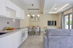 Villa Lana with Private Pool