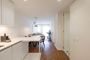 Santos Pousada 1071 by LovelyStay