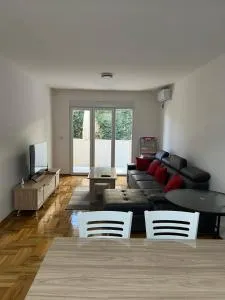 SKY Apartment - Lapčići