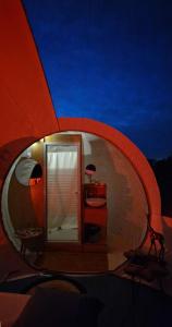Tentes de luxe Ecolieu BnBubble Drincham by BubbleTree BBT SARL : photos des chambres