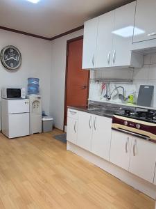 Spacious Master Suite #5