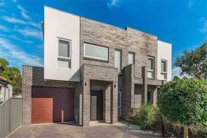 A pleasant & sweet Home - Merrylands