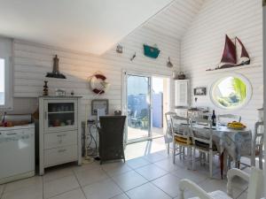 Maisons de vacances Holiday Home Penn an Aod - KER225 by Interhome : photos des chambres