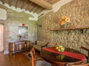 Apartment Fattoria Petraglia - Loggiato by Interhome