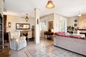 Sol, playa y diversion en Roche