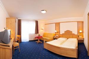 Comfort Double Room room in Hotel Schörhof
