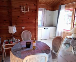 Chalets Chalet au calme coeur du LOT : photos des chambres