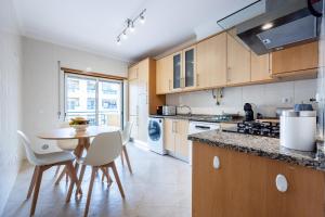 Uptown Lovers Apartment by Seewest