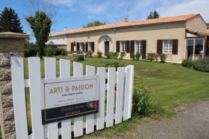 B&B / Chambres d'hotes ARTS & Passion : photos des chambres