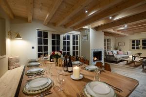 Chalets Chalet Sarcleret : photos des chambres