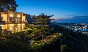 FNK Apartments with Sea View