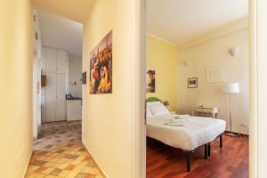4-rooms flat at Vatican