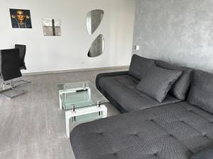 Fabulous Penthouse Lakeview W20