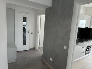 Fabulous Penthouse Lakeview W20