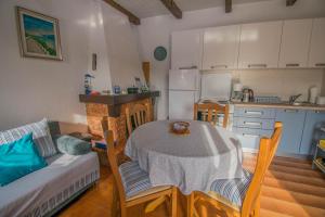 Apartments Punta Blue & Orange 5 m from the sea