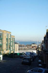 The Pilot House - Cowes - 3 bedroomssleeps up to 9, parking, central location
