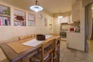 Porto Rotondo Apt w Parking & Veranda