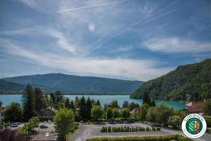 Le Manoir de Talloires vue lac by LocationlacAnnecy, LLA Selections