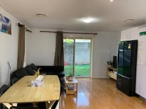 Cozy 3-bedrooms, lockable front gate. NO PARTIES. - Fairfield