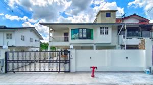 JB City Villa (Private Pool)