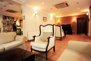 Üstün Hotel Alsancak