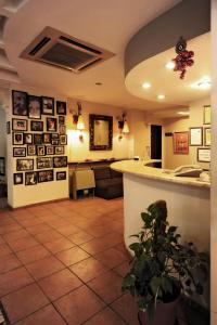 Üstün Hotel Alsancak