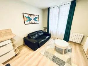 The Cocoon in the center of Senlis - Courteuil