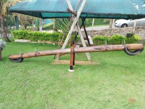 Casa Lot Fechado, Churrasqueira, Piscina, Toboágua, parque para crianças , Internet