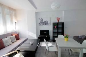 Lightbooking Estadio Cádiz