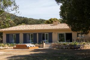 Hotels Hotel Les Lentisques : photos des chambres