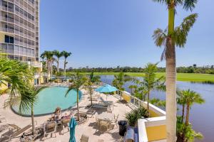 obrázek - Estero Resort Condo with 2 Pools and Tennis Center!