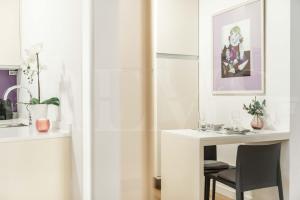 Serene & central apartment by Picasso Museum by REMS
