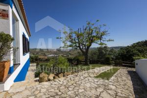 Hilltop Blue Village by ACasaDasCasas